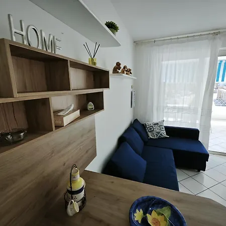 R02 - A Due Passi Dal Mare Apartment