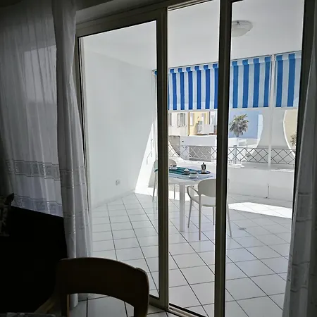 R02 - A Due Passi Dal Mare Apartment *