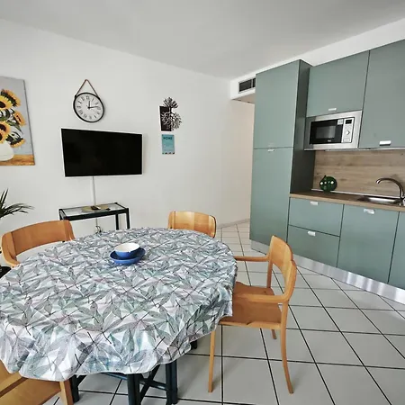 R02 - Porto Recanati: A Due Passi Dal Mare Апартаменты *