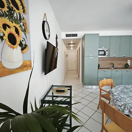 Апартаменты R02 - Porto Recanati: A Due Passi Dal Mare *